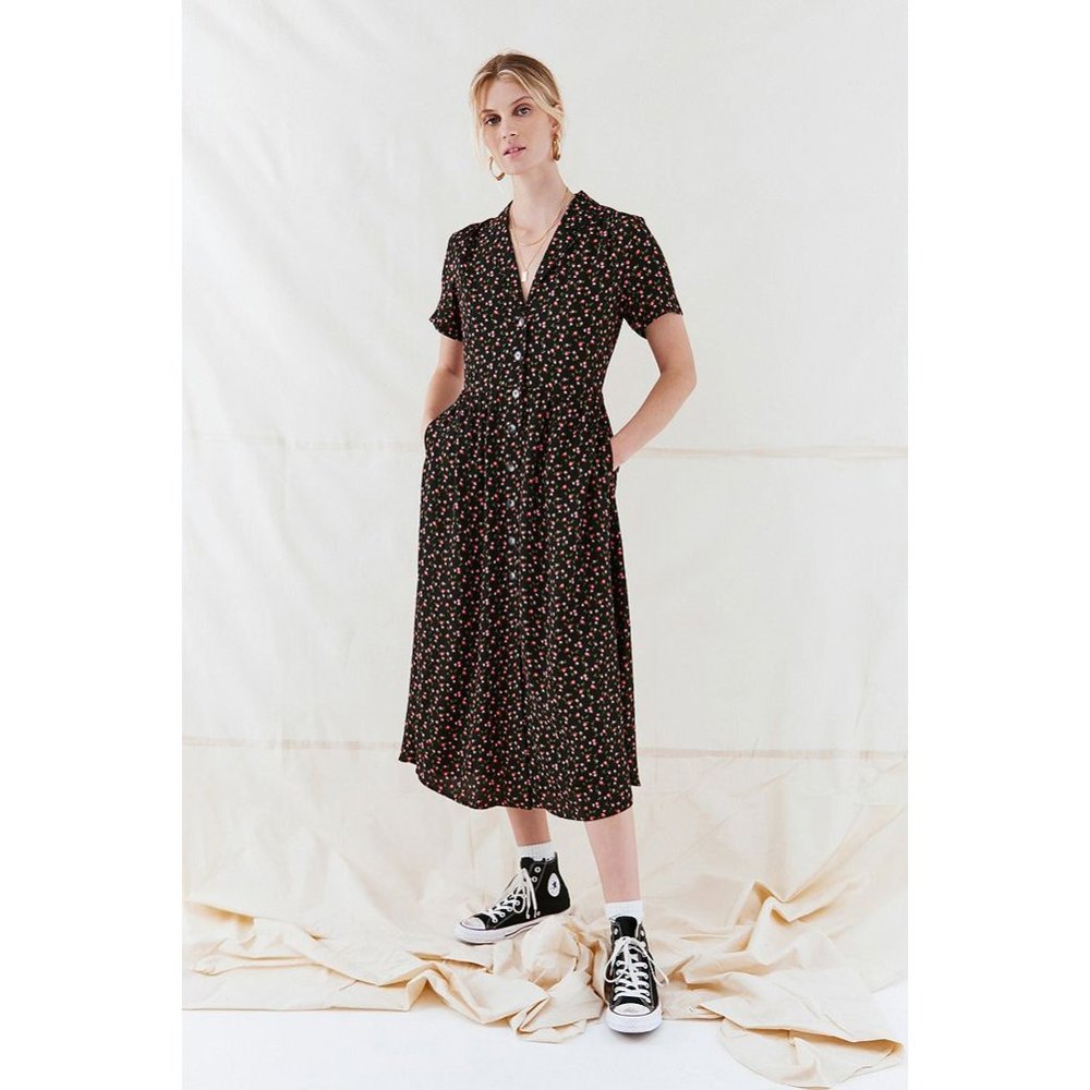 Mila / Ditsy Floral Pattern Midi Shirt Dress